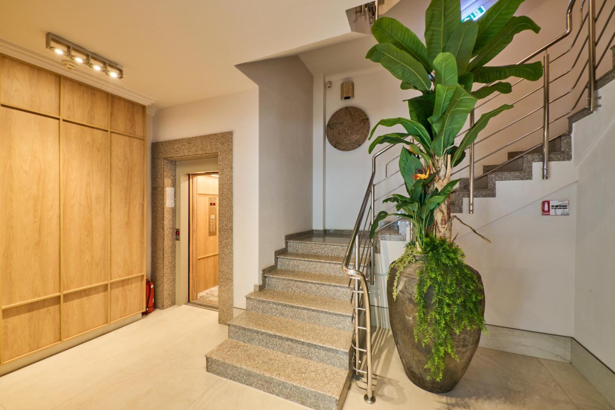 Hotel Serenity 蒂米什瓦拉 外观 照片