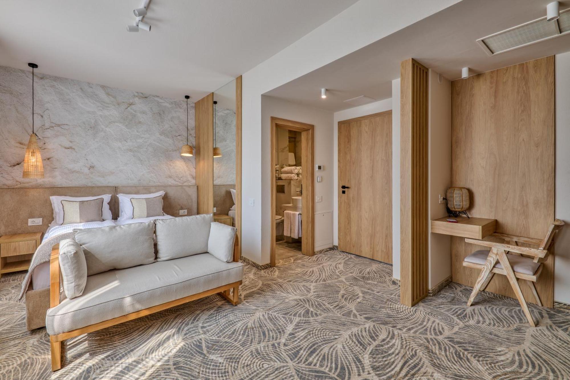 Hotel Serenity 蒂米什瓦拉 外观 照片