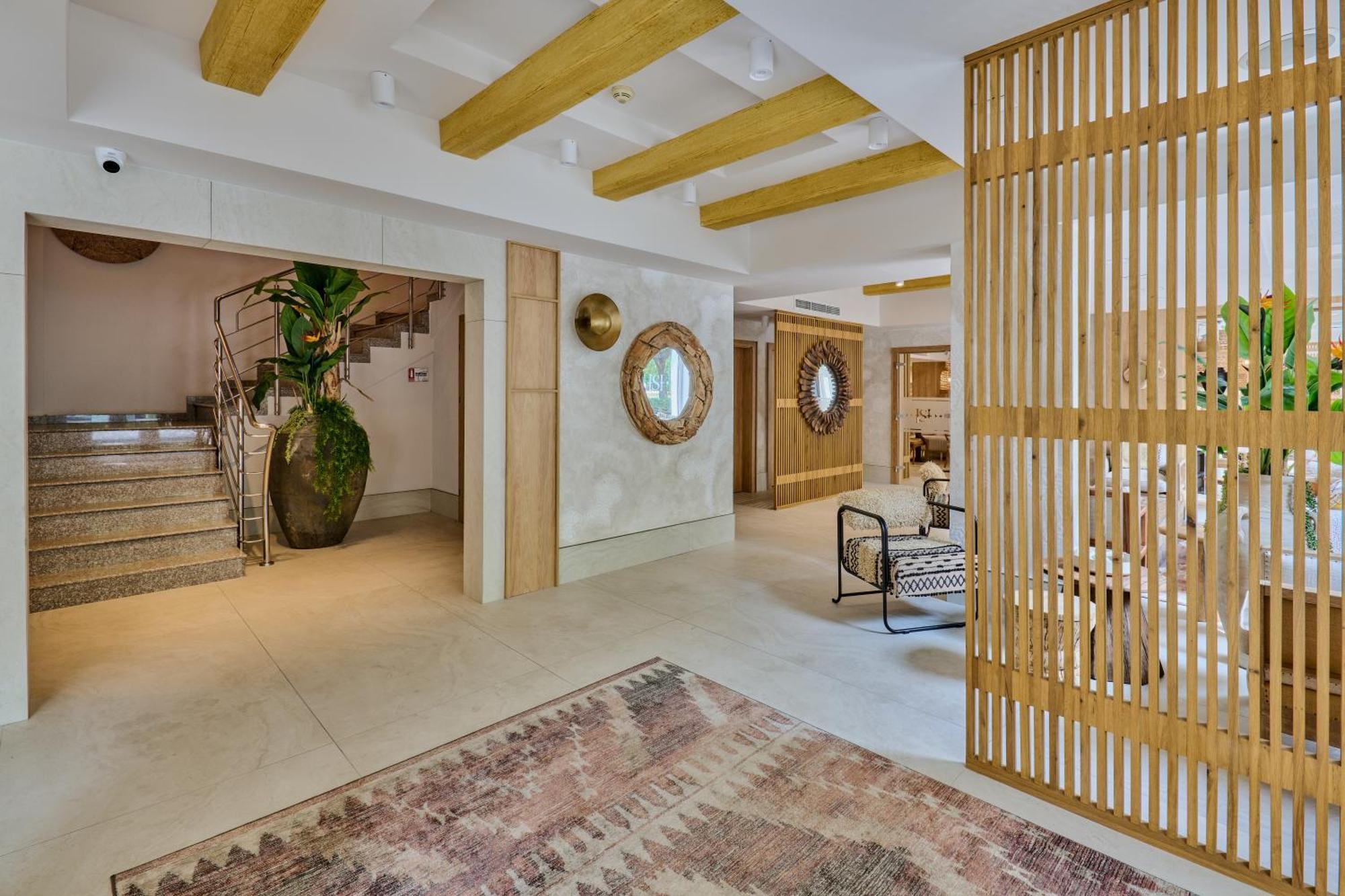 Hotel Serenity 蒂米什瓦拉 外观 照片