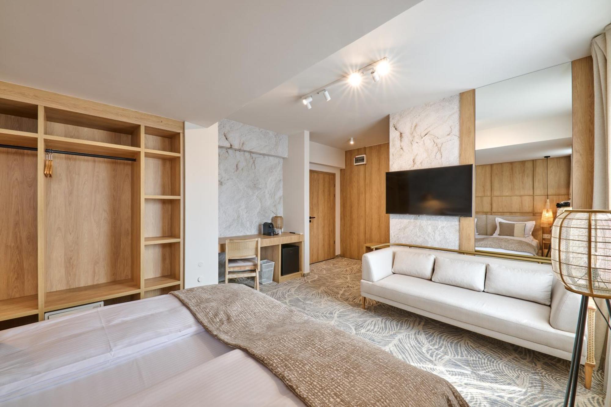 Hotel Serenity 蒂米什瓦拉 外观 照片