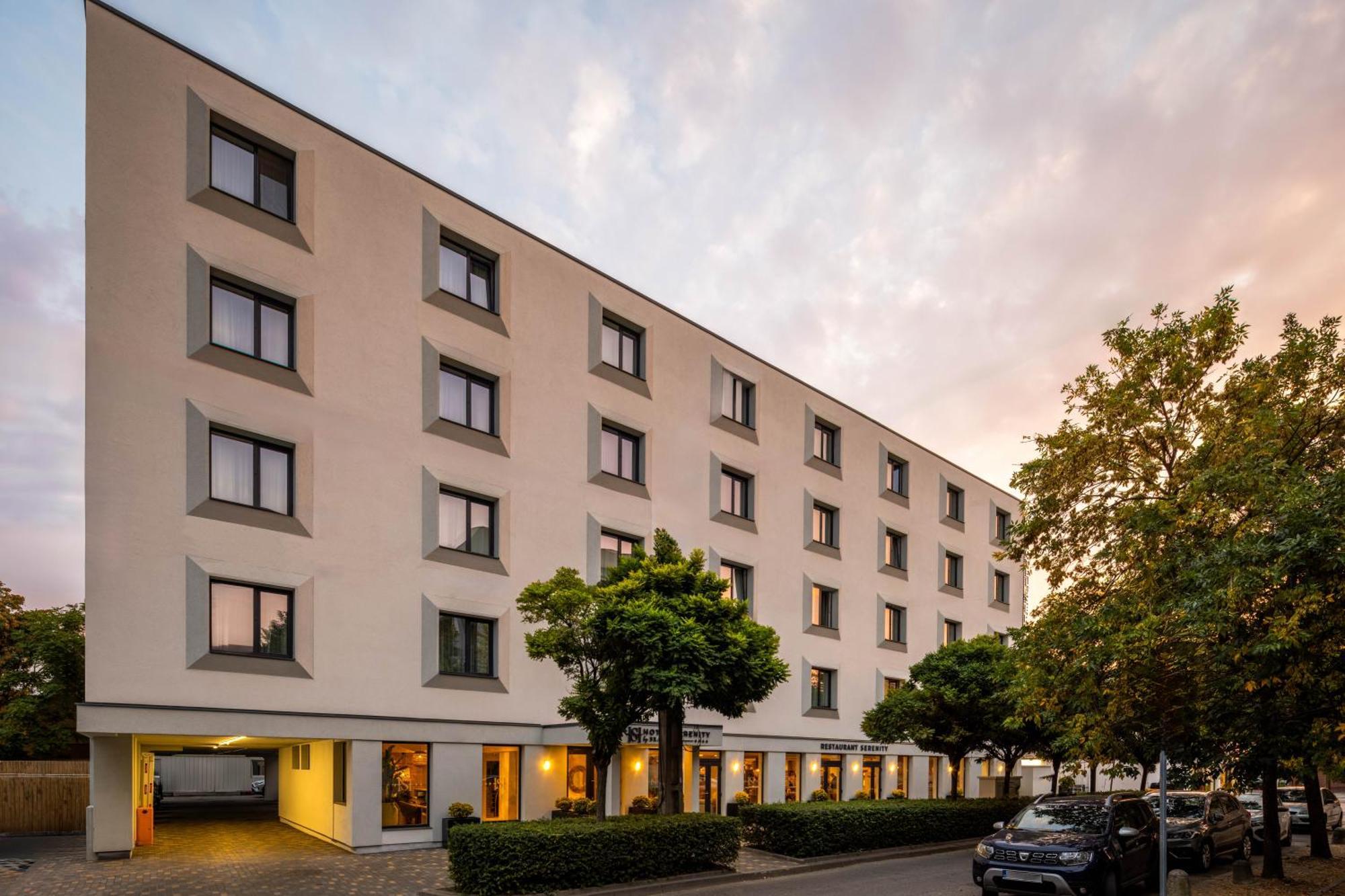 Hotel Serenity 蒂米什瓦拉 外观 照片