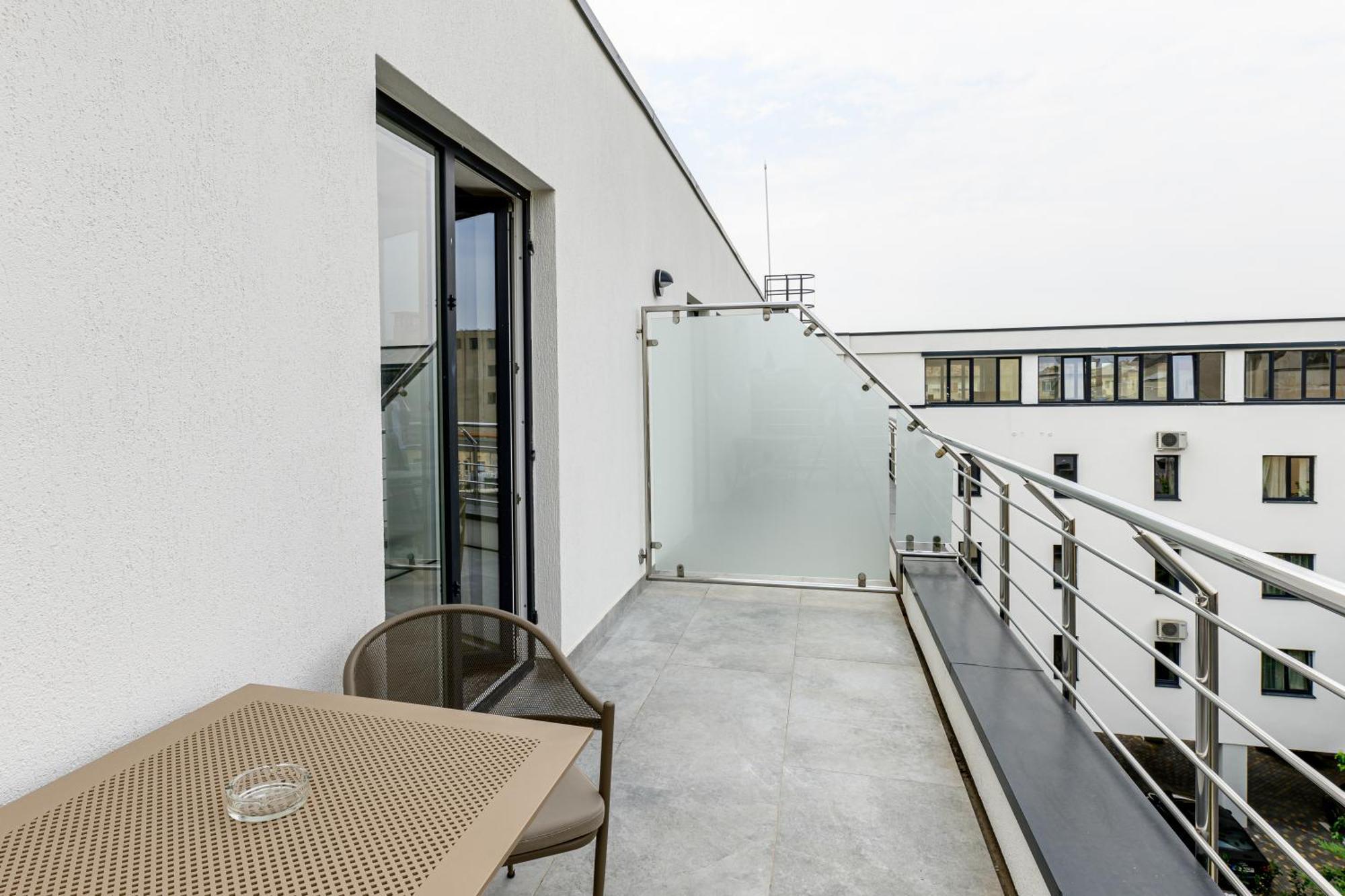 Hotel Serenity 蒂米什瓦拉 外观 照片