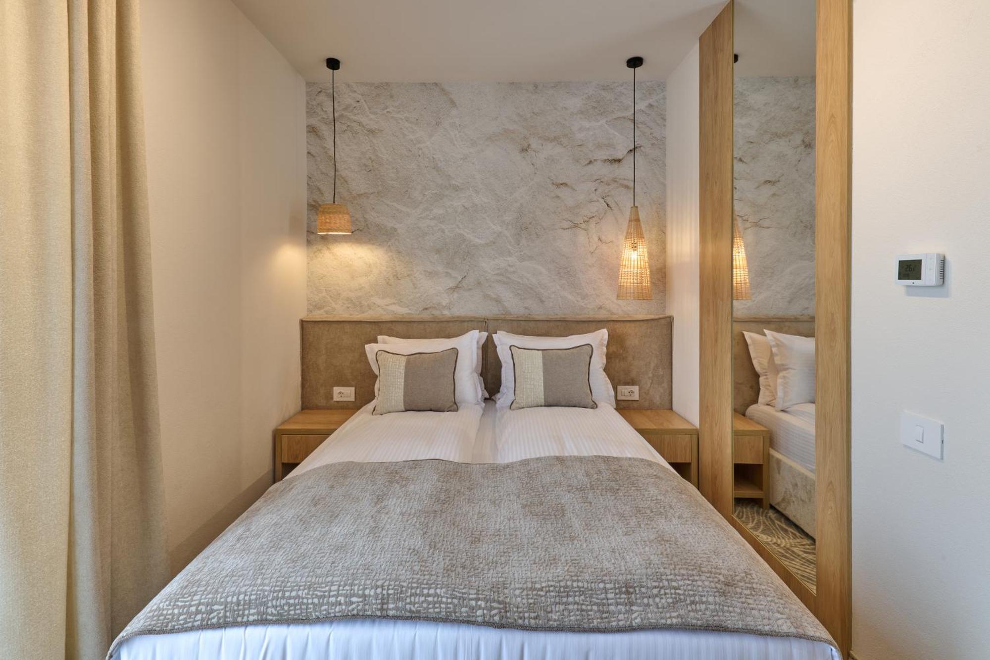 Hotel Serenity 蒂米什瓦拉 外观 照片