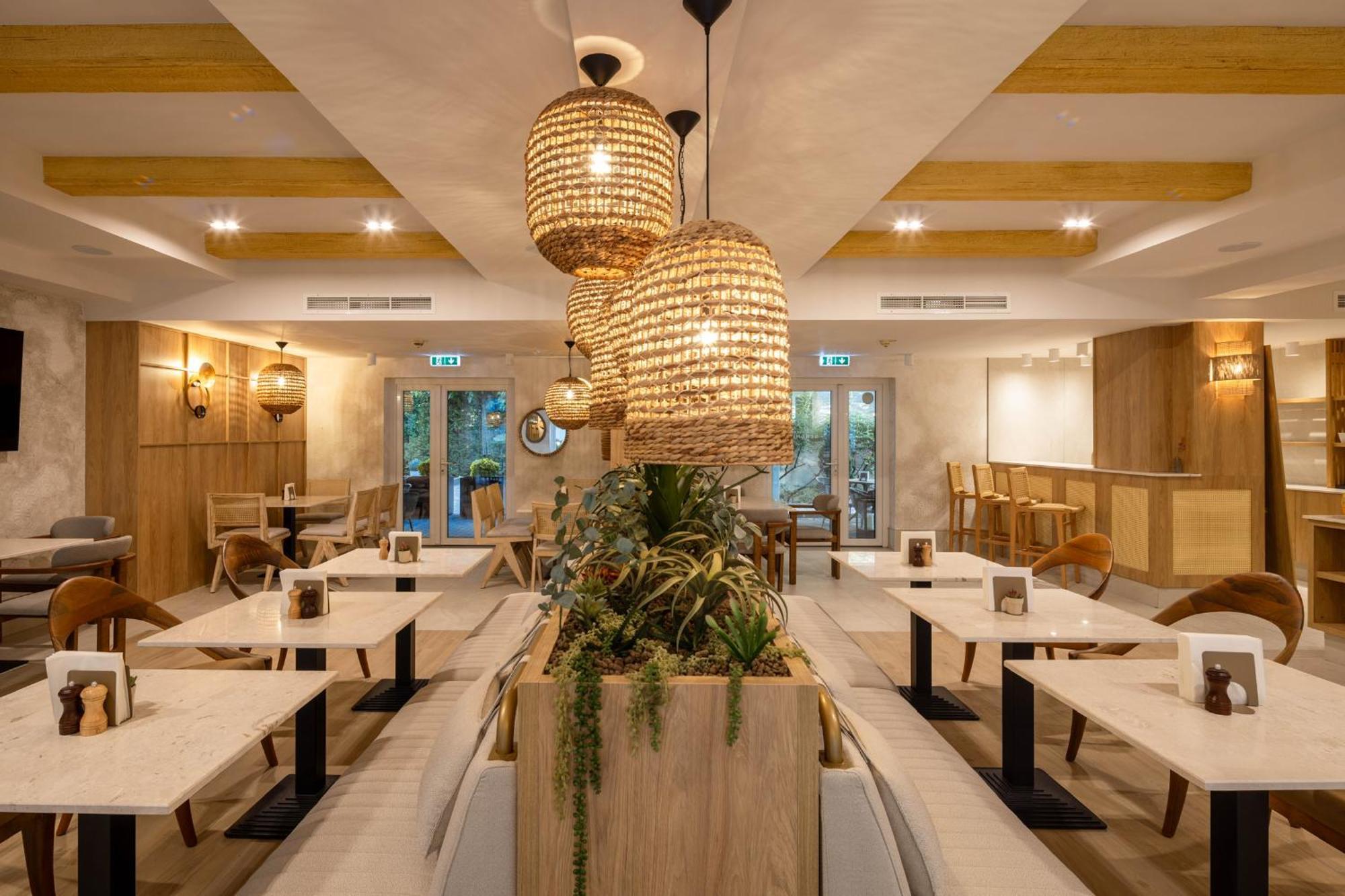 Hotel Serenity 蒂米什瓦拉 外观 照片