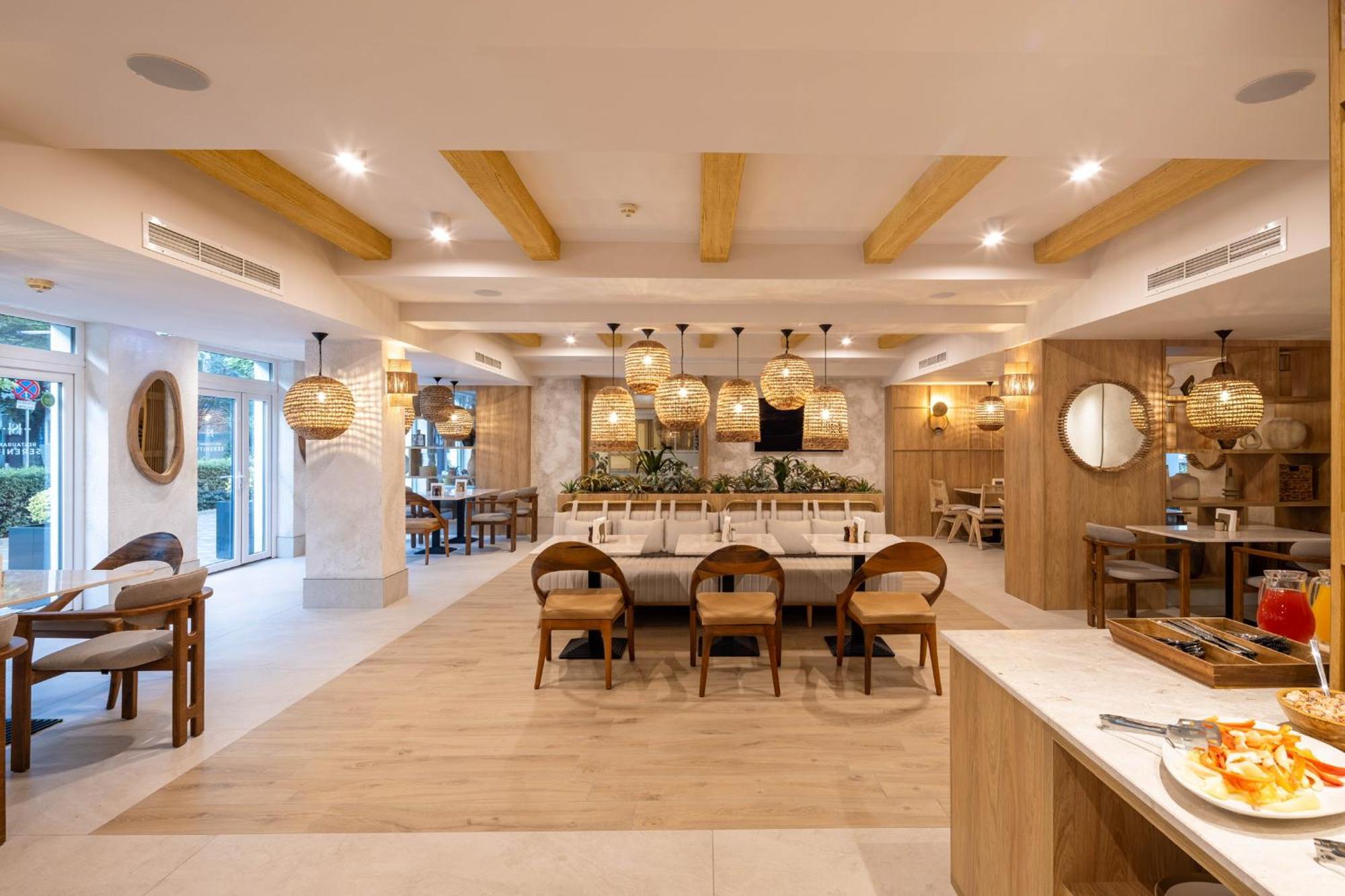 Hotel Serenity 蒂米什瓦拉 外观 照片