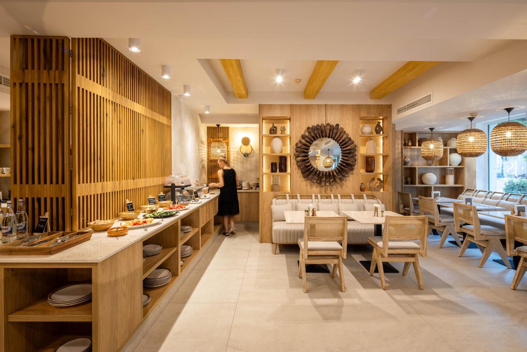 Hotel Serenity 蒂米什瓦拉 外观 照片